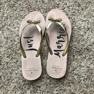 4/$20! Kate Spade “Just Married” sandals